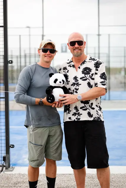 Die Gründer von Panda Padel (v.l.): Lukas Lager und Helmut Steiner. | Foto: Panda Padel