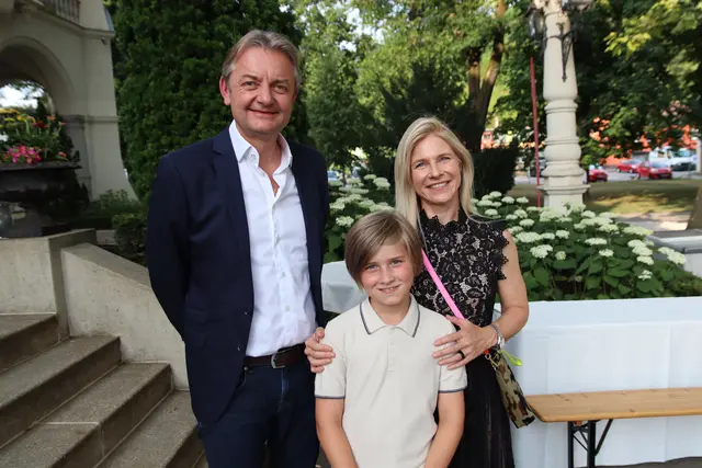 Gerald Gerstbauer mit Schwägerin Daria Sprenger und deren Sohn Oskar. | Foto: Manfred Wlasak