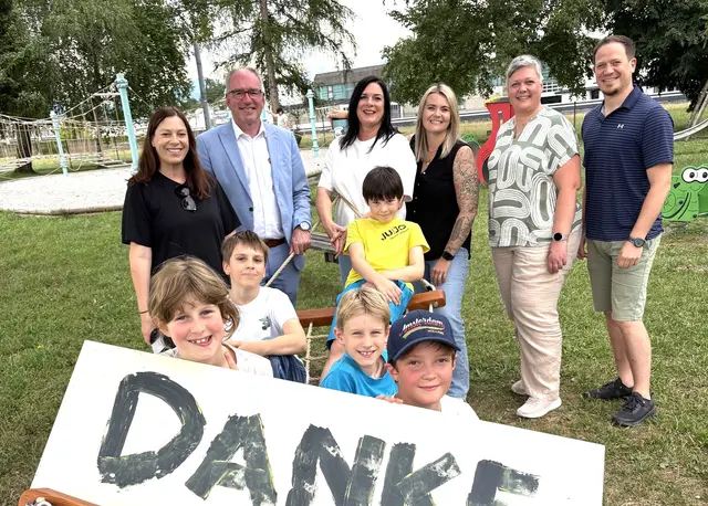 Viel Freude über die neuen Geräte am Spielplatz Neualm. | Foto: Brunauer-Laimer