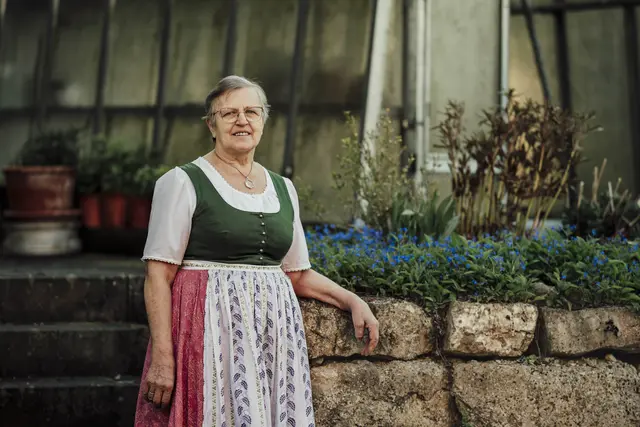 Cäcilia Weissensteiner teilt ihre Erfahrungen im Magazin.  | Foto: Barbara Nachbagauer