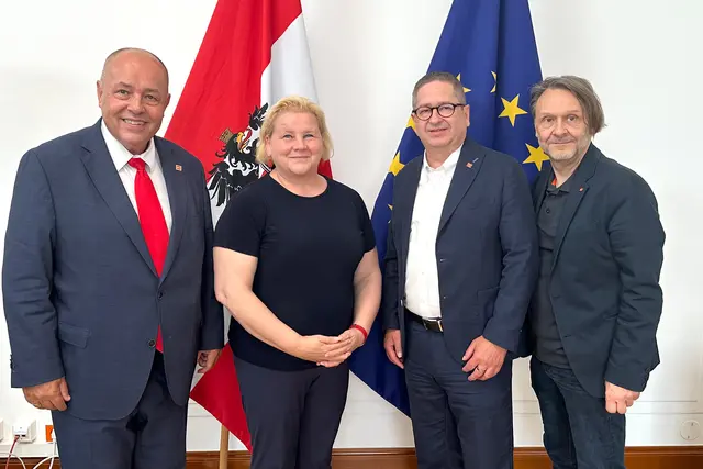 SWV NÖ-Referatsleiter Senioren und Seniorinnen, Herbert Kraus, Bundesministerin Korinna Schumann, SWV NÖ-Präsident Thomas Schaden und SWV NÖ-Landesgeschäftsführer Gerd Böhm (v.l.). | Foto: SWV NÖ