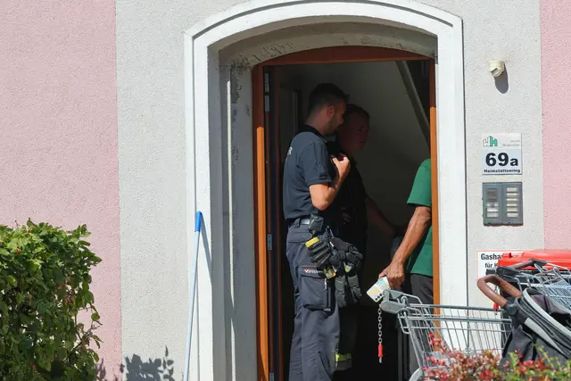 Die Feuerwehr rückte in die Vogelweide aus, um den achtbeinigen Exoten wieder einzufangen. | Foto: laumat.at/Matthias Lauber