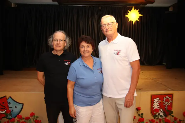 Martin Ausweger, Paula Forsthuber, Theaterleiter Oswald Seitlinger.