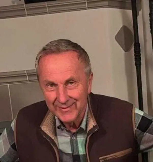 Herbert Berger wohnt in der Grünauersiedlung und ärgert sich über ein seiner Meinung nach falsch abgezogenes Bankett. | Foto: Berger