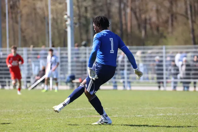 In Linz möchte sich der 16-Jährige durchsetzen und den Sprung in den Profifußball schaffen. | Foto: LASK/Nathan Simo