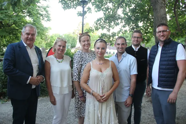 Franz Dinhobl, Martina Dinhobl, Brigitte Zottl, Katharina Straßer, Sebastian Goldfuß, Florian Pfaffelmaier und Stefan Zimper. | Foto: treilaf