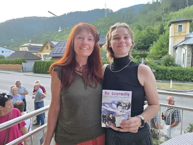Susanne und Ronja Gelf genossen einen gelungenen Kulturabend in St. Aegyd. | Foto: Julia Steyrer