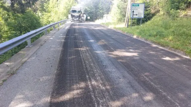 Vom 20. Juli bis zum 7. August ist die Heilbrunnerstraße L 353 im Raum Anger für den gesamten Verkehr gesperrt. | Foto: Stampfl