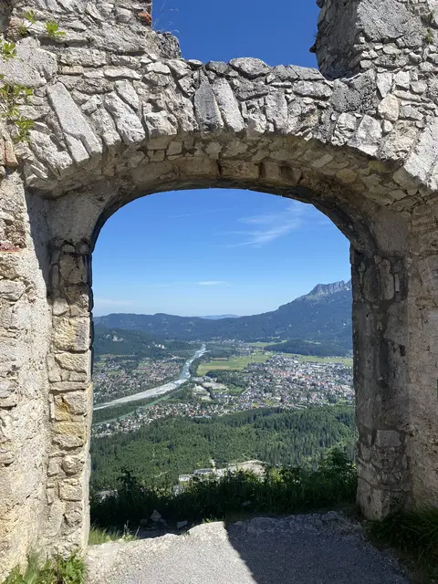 Die Burgenwelt Ehrenberg gewährt tolle Ausblicke auf die Landschaft und spannende Einblicke in unsere Geschichte. | Foto: Burgenwelt Ehrenberg