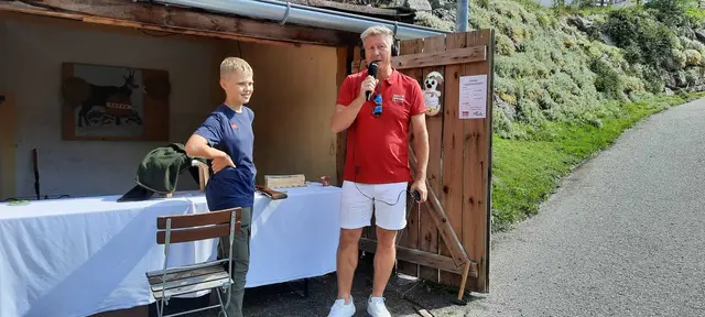 Modertor Markus Feichter entlockte seinen Gesprächspartnern viele interessante Geschichten. | Foto: Radio Tirol/Patricia Graeff