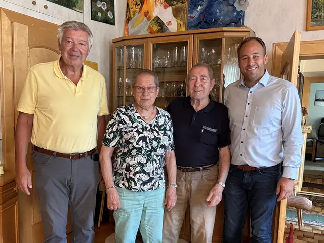 GR Kurt Lacom, Hedwig Lust, Robert Lust und Bgm. Patrick Layr. | Foto: Stadtgemeinde Weitra