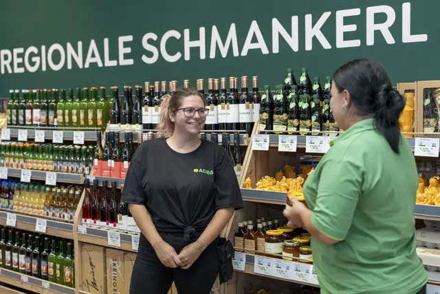 Der ehemalige Unimarkt-Standort in Arnfels eröffnete am 16. Juli 2026 unter der Marke ADEG neu. | Foto: REWE Großhandel GmbH/Klaus Pressberger