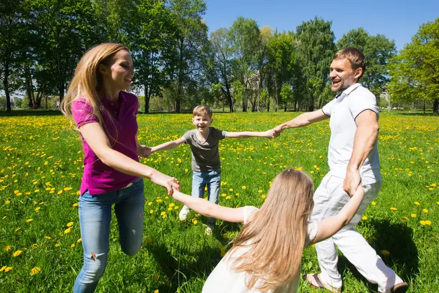 Bei der Eltern-Kind-Tanzwerkstatt im Hamerlingpark kommt die ganze Familie auf ihre Kosten. (Symbolbild) | Foto: yellowj/panthermedia