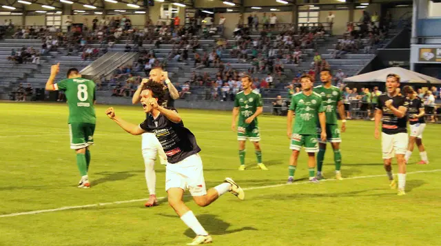 Johannes Polster wurde mit seinem Kopftor zum Super-Cup-Helden. | Foto: Peter Seper