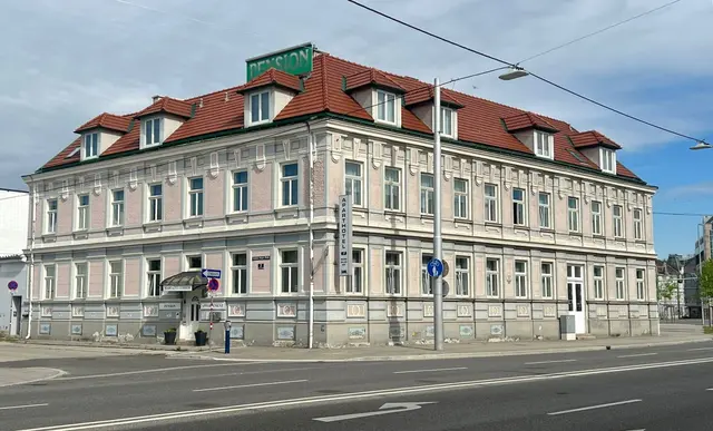 Der Mariazellerhof an der Marizellerstraße direkt am Europaplatz, wie er sich heute zeigt.