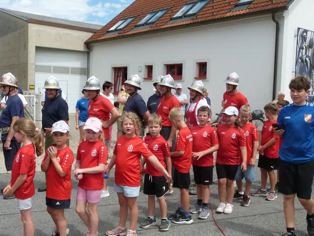 Ein Höhepunkt des Samstags war das "Kids gegen Oldies"-Turnier, bei dem die Feuerwehrkids die erfahrenen Kameradinnen und Kameraden klar in die Schranken wiesen. | Foto: Vanessa Wittmann