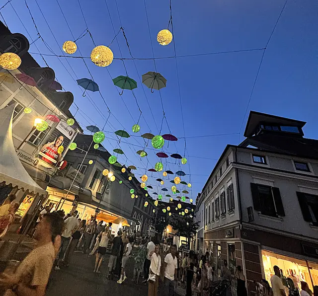 Alljährlich locken die Fürstenfelder "LADOS" mit Flair, Unterhaltungsprogramm und Shoppingmeile Tausende in die Innenstadt. | Foto: Stadtmarketing Fürstenfeld
