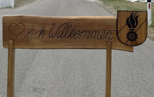 Freundliche Begrüßung der Festgäste.