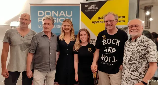 Musik, Geschichte und ein voller Schlosskeller
„Forever Young“ begeisterte im Schloss Pragstein | Foto: Viola