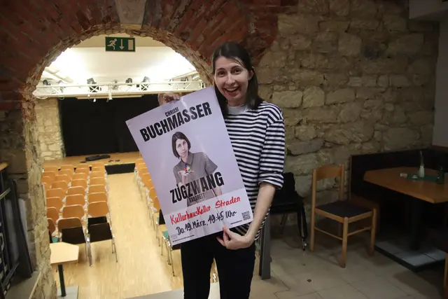 Chrissi Buchmasser bei ihrem "Heimspiel" im Kulturhauskeller Straden. | Foto: MeinBezirk/Herwig Brucker