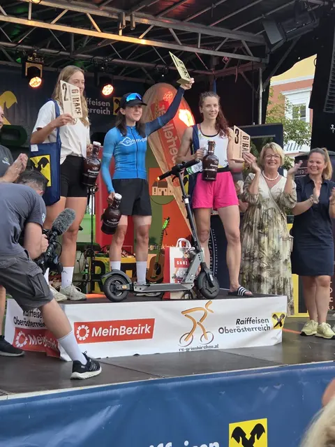 Tina Berger-Schauer freut sich über den Sieg bei den Damen. | Foto: RC Pyhrn-Priel