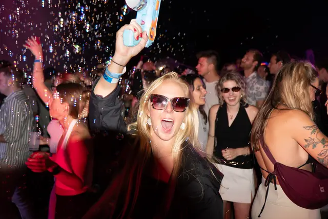 Das FM4 Unlimited am Attersee sorgte auch heuer wieder für Partystimmung bis tief in die Nacht hinein. | Foto: Luna Maurerbauer