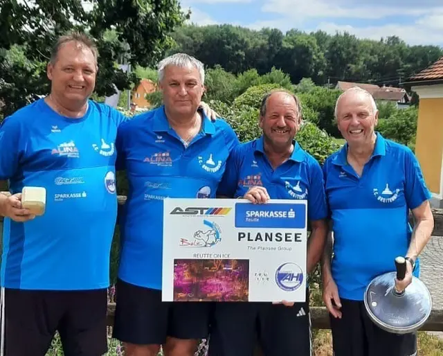 Beim Straßenturnier in Aschbach sicherte sich die Herrenmannschaft den zweiten Platz. | Foto: SCB