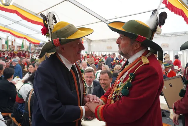 75 Jahre bei der SK Gries: Fritz Inderst war damit bei den diesjährigen Ehrungen Spitzenreiter. | Foto: Kainz
