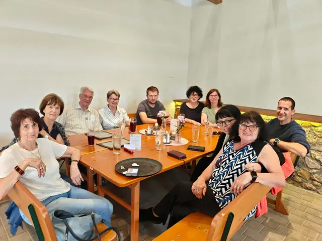 Der gemeinsame Ausflug führte das Team des Seniorentreffs Herzogenburg nach Ober-Grafendorf und bot Gelegenheit für Austausch und geselliges Beisammensein. | Foto: RK Herzogenburg