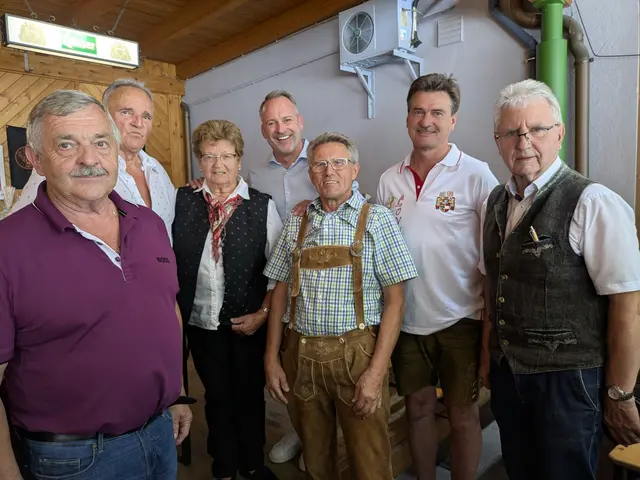 von links: Manfred Vallant, Augustin Vallant, Steffi Sturm, Günther Vallant, Manfred Trippolt, Kurt Jöbstl, Albert Wutscher. | Foto: Privat
