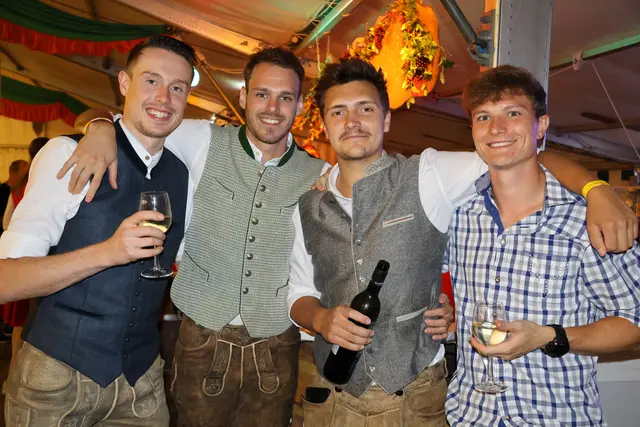 Auch diese Burschen aus Hüttschlag ließen sich das Altenmarkter Sommerfest nicht entgehen. | Foto: Agnes Etzer