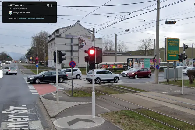 Am 8. Juli ereignete sich an der Kreuzung Wiener Straße und Lunzer Straße ein schwerer Verkehrsunfall. Ein Lkw-Fahrer übersah eine Radfahrerin. | Foto: Google