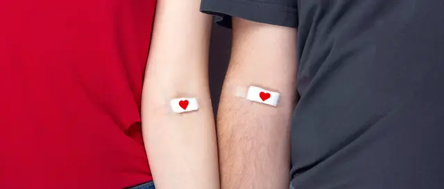 Auch im Monat August gibt es wieder zahlreiche Möglichkeiten im Bezirk, um Blut zu spenden. | Foto: Rybalchenko Nadezhda/Shutterstock