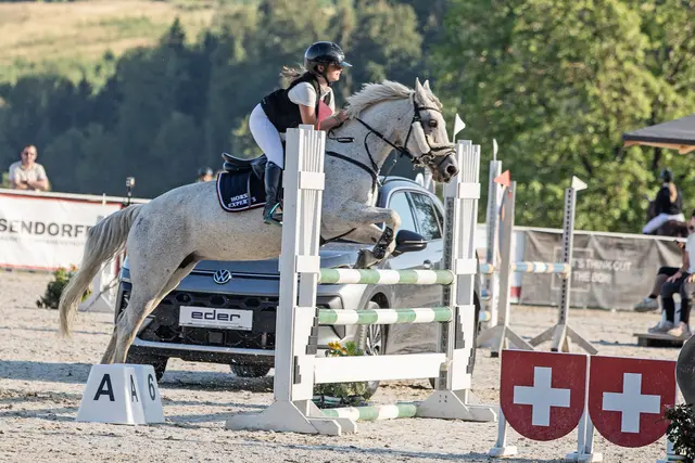 Die URFV Bad Ischl-Reiterin Ida-Vivienne Fischer holt Landesmeistertitel und ÖM-Bronze. | Foto: Nora Köck