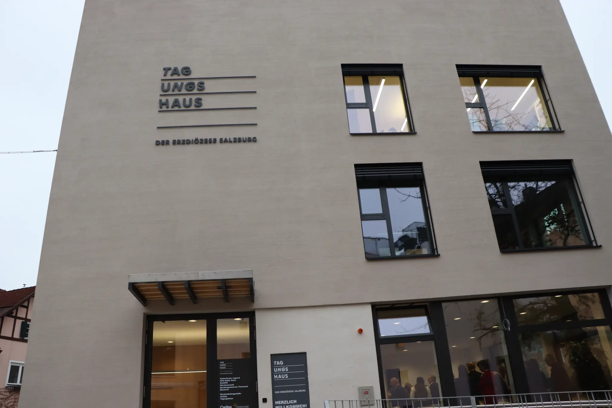 Continuing Education: Conference Center Presents Its New Fall/Winter ...
