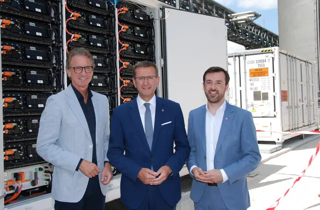 Vorstandsvorsitzender Leonhard Schitter, Landesrat und Energie-AG Aufsichtsratsvorsitzender Markus Achleitner, Technikvorstand Alexander Kirchner (v.l.).  | Foto: Steiner-Watzinger