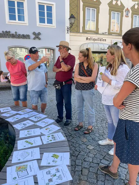 Teilnehmer diskutierten konkrete Ansätze für eine bodenbewusste Stadtentwicklung. | Foto: Klimabündnis OÖ