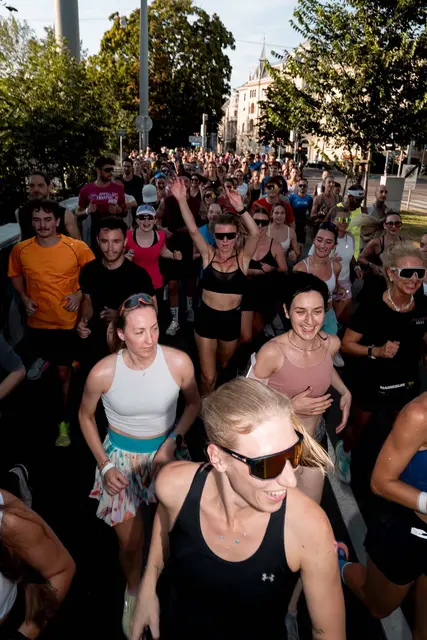 Rund 200 Teilnehmerinnen und Teilnehmer legten eine sechs Kilometer lange Runde durch die Stadt zurück.  | Foto: Girls Run Graz