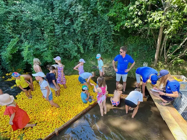 Aufregung besonders bei den Kleinsten vor dem Start des Entenrennens | Foto: Rotary Club Graz-Nord