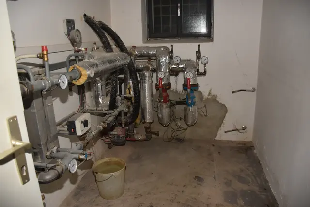 Nach knapp 60 Jahren hat das Gemeindehaus in Pabneukirchen mit Gemeindeamt, Polizeistation, Wohnungen, Heimatstube, Büro für Wassergenossenschaft und mit einem Frisiersalon (ehemals Postamt) ausgedient.  | Foto: Zinterhof