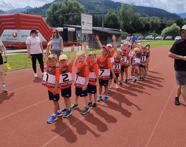 Große Begeisterung herrschte beim ersten Future Stars Meeting der SU FUX Ennstal in Stainach. 35 Kinder sammelten in den Disziplinen Sprint, Weitsprung, Vortex-Wurf und Hindernislauf wertvolle Bewegungserfahrungen und hatten jede Menge Spaß. | Foto: SU FUX Ennstal