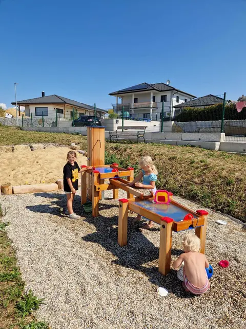 Die neue Wasserspielanlage am Generationenplatz | Foto: Marktgemeinde Windigsteig