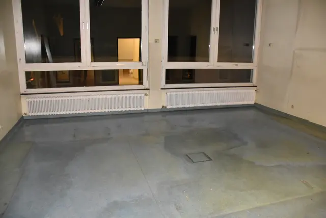 Nach knapp 60 Jahren hat das Gemeindehaus in Pabneukirchen mit Gemeindeamt, Polizeistation, Wohnungen, Heimatstube, Büro für Wassergenossenschaft und mit einem Frisiersalon (ehemals Postamt) ausgedient.  | Foto: Zinterhof