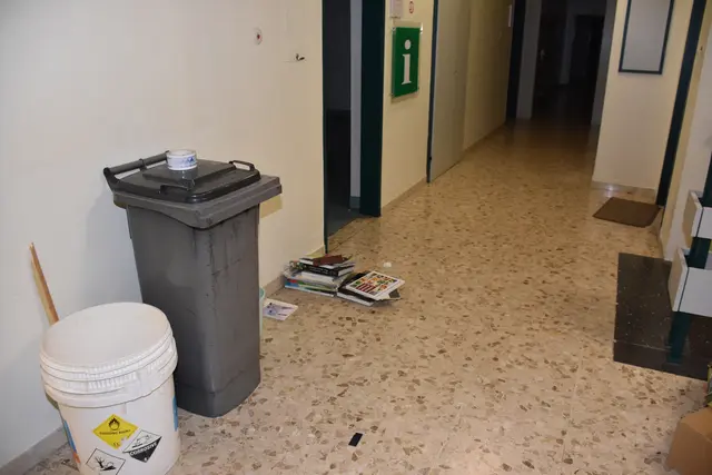 Nach knapp 60 Jahren hat das Gemeindehaus in Pabneukirchen mit Gemeindeamt, Polizeistation, Wohnungen, Heimatstube, Büro für Wassergenossenschaft und mit einem Frisiersalon (ehemals Postamt) ausgedient.  | Foto: Zinterhof