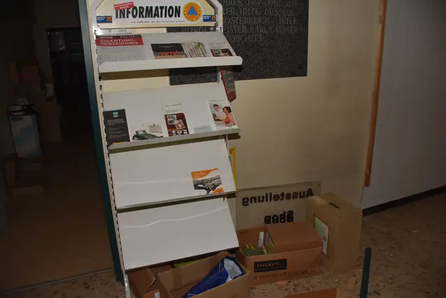 Nach knapp 60 Jahren hat das Gemeindehaus in Pabneukirchen mit Gemeindeamt, Polizeistation, Wohnungen, Heimatstube, Büro für Wassergenossenschaft und mit einem Frisiersalon (ehemals Postamt) ausgedient.  | Foto: Zinterhof