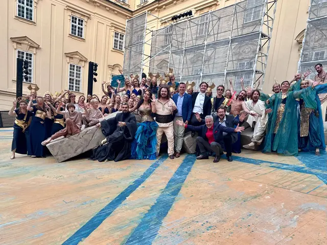 Das Team der operklosterneuburg für kids 2026 mit Bürgermeister Christoph Kaufmann (ÖVP). | Foto: operklosterneuburg