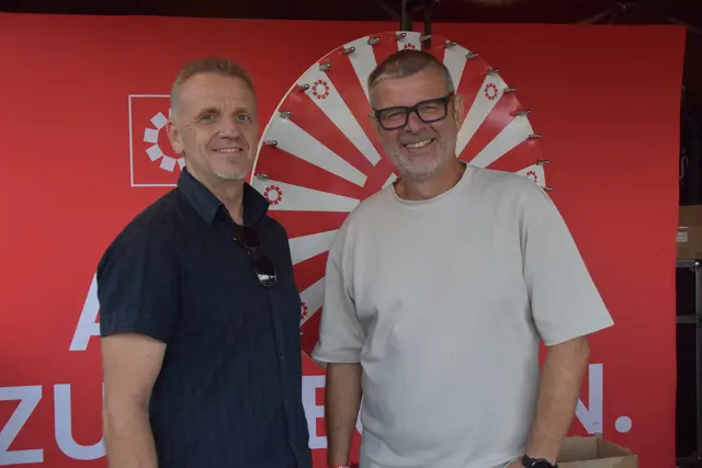 Reinhard Posch und Christian Zechner von MeinBezirk Hartberg besuchten ebenfalls das Lucky Town. | Foto: MeinBezirk/Michael Strini