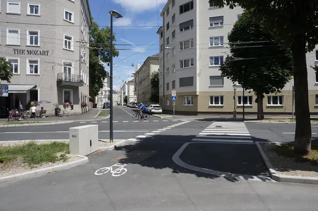  In der Franz-Josef-Straße sind die Bauarbeiten jetzt auch auf der Nordostseite zwischen Faberstraße und Paris-Lodron-Straße abgeschlossen. | Foto: Stadt Salzburg