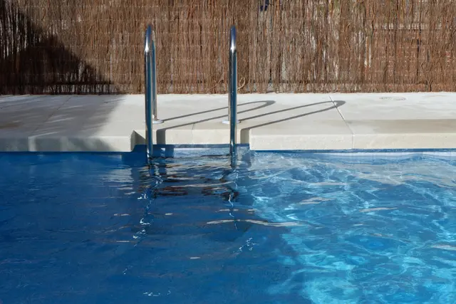 Die Josefstadt braucht ein öffentliches Rooftop-Schwimmbad – zumindest, wenn es nach der FPÖ geht. (Symbolfoto) | Foto: Panthermedia
