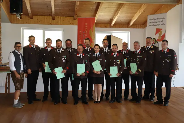 Im Zuge des Sommerfest der FF Romantschachen konnten einige Auszeichnungen verliehen werden.  | Foto: FF Romatschachen
